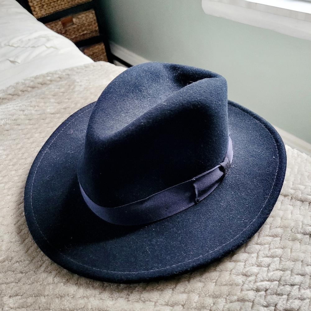 Vintage Bailey of Hollywood Litefelt Packable Water Repellent Small Navy Fedora